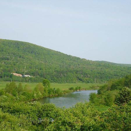 Cajun Cedar Log Cottages Margaree Forks Exterior photo