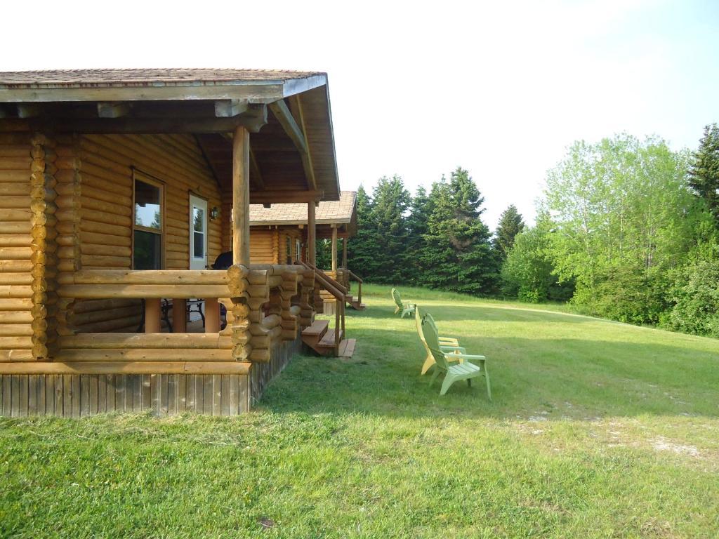 Cajun Cedar Log Cottages Margaree Forks Room photo