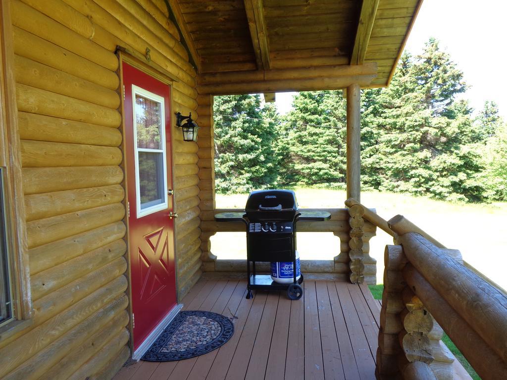 Cajun Cedar Log Cottages Margaree Forks Room photo