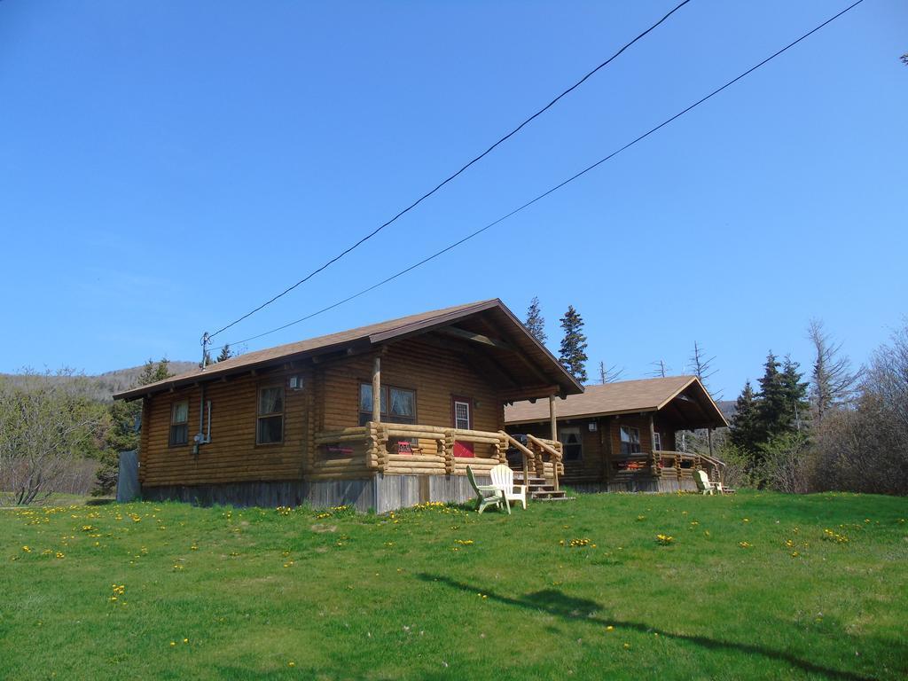 Cajun Cedar Log Cottages Margaree Forks Exterior photo