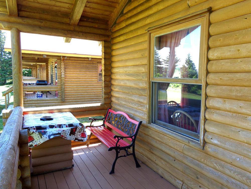 Cajun Cedar Log Cottages Margaree Forks Exterior photo